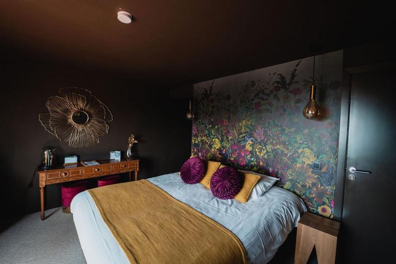 Deluxe Room image 4