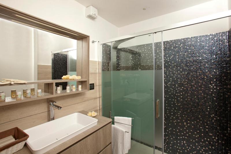 Suite with Balcony image 2