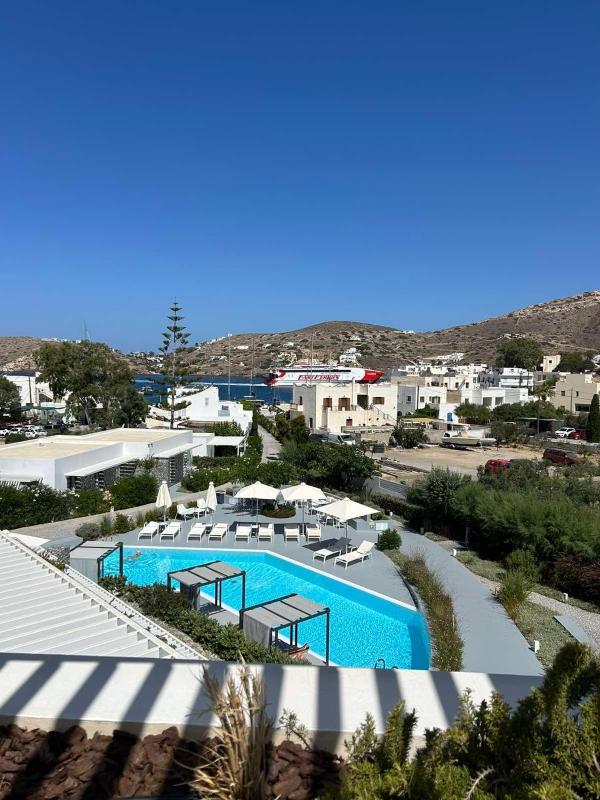 Superior Double Room with Sea View image 3