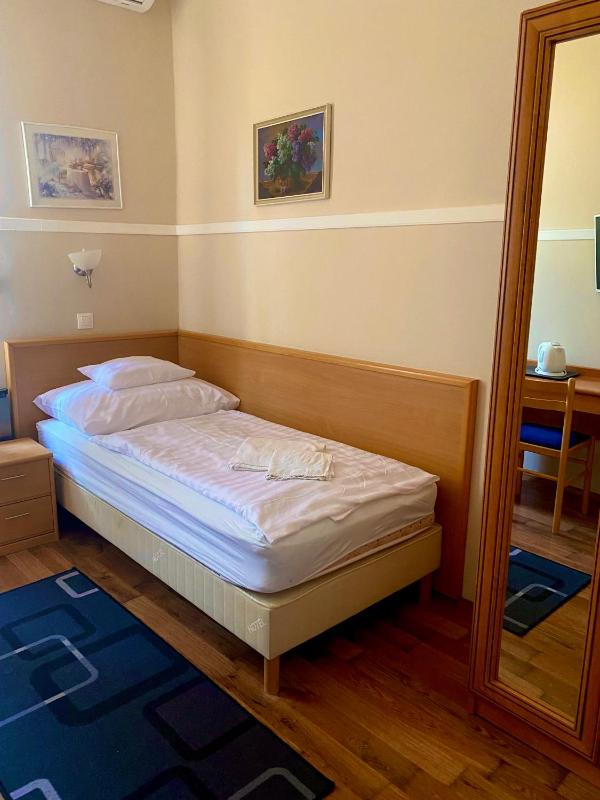 Single Room with Private Bathroom image 3