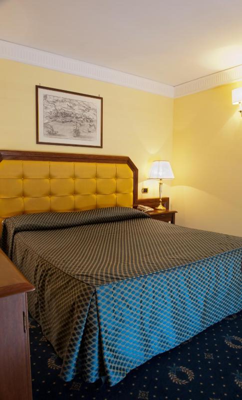 Junior Suite - Split Level image 2