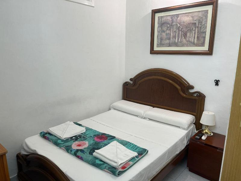 Budget Double Room image 2