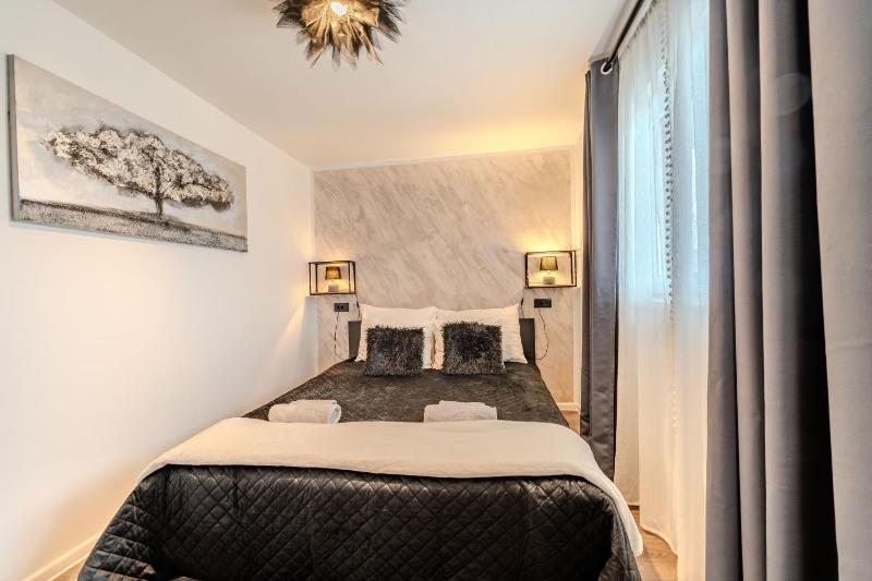 Family Room with Bathroom image 1