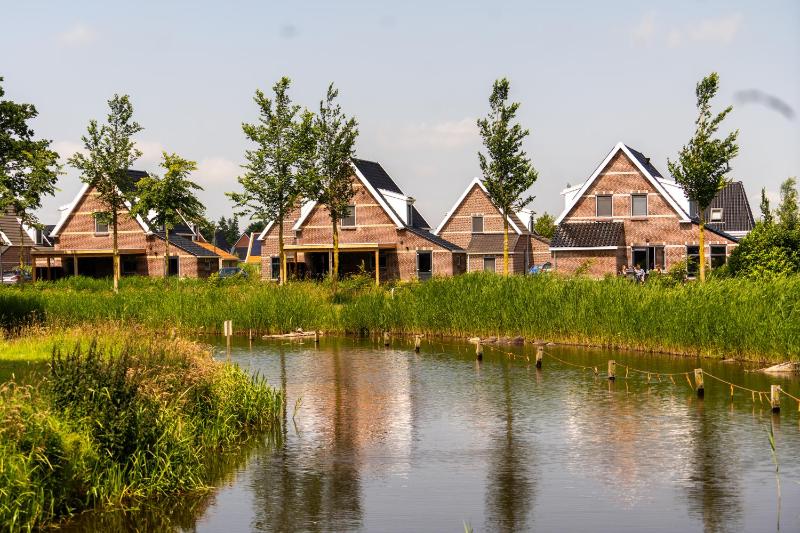 Five-Bedroom House image 4