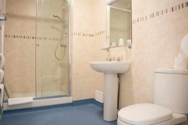 Annexe Wing Family Room (2 Adults + 1 Child) image 3