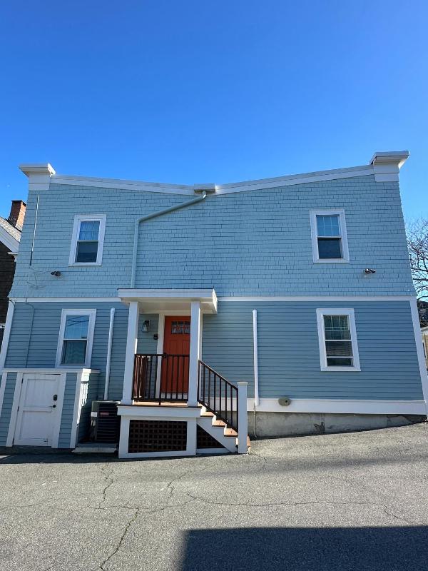 Triple Room with Bath image 2