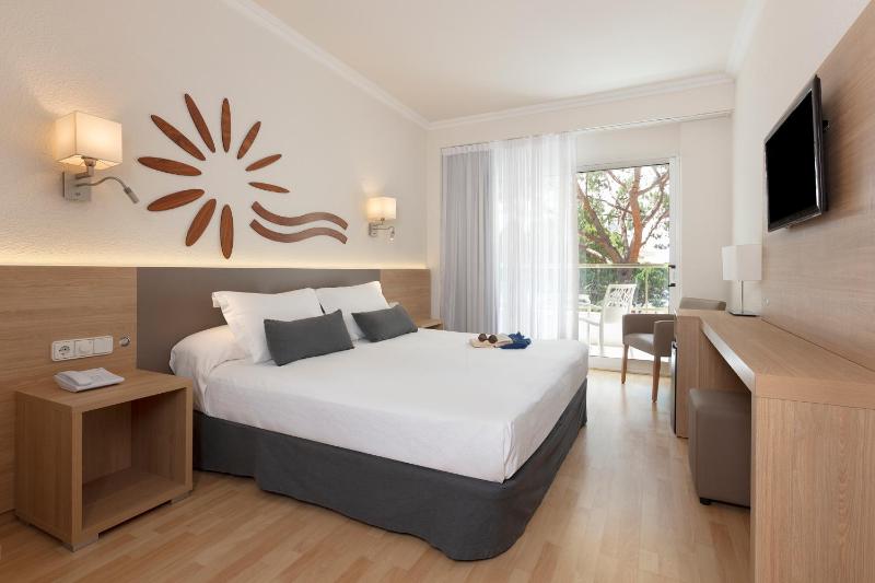 Double or Twin Room image 1