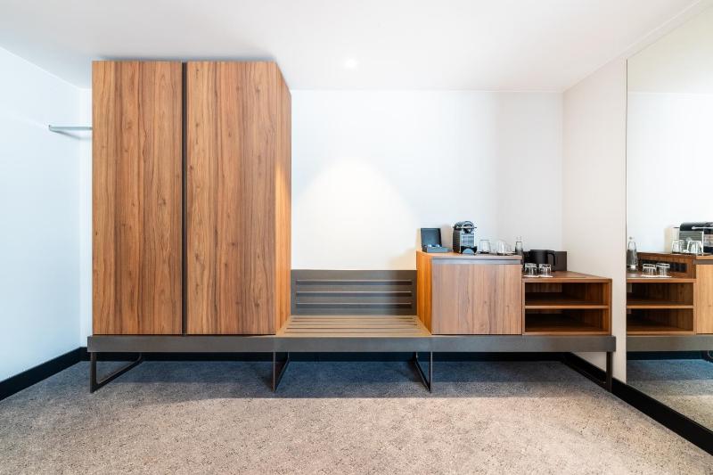 Executive Double Room with Sofa image 4