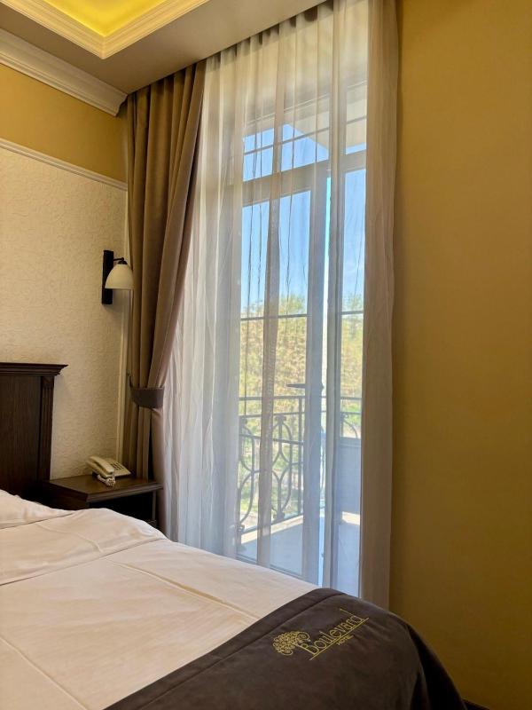 Deluxe Double Room with Balcony image 1