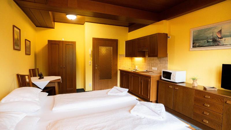 Studio Apartment with Balcony image 3