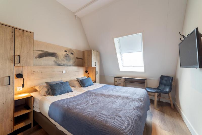 Two-Bedroom Apartment image 4