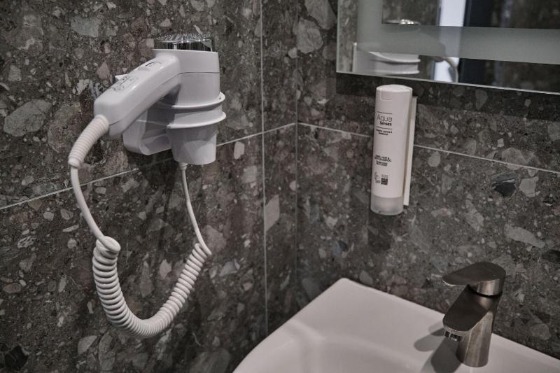 Suite image 4