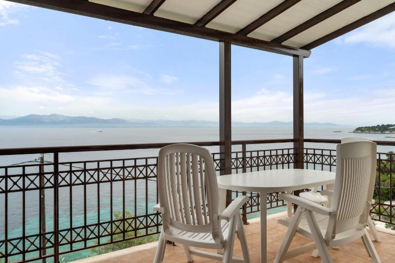 Two-Bedroom Residence Sea View image 4