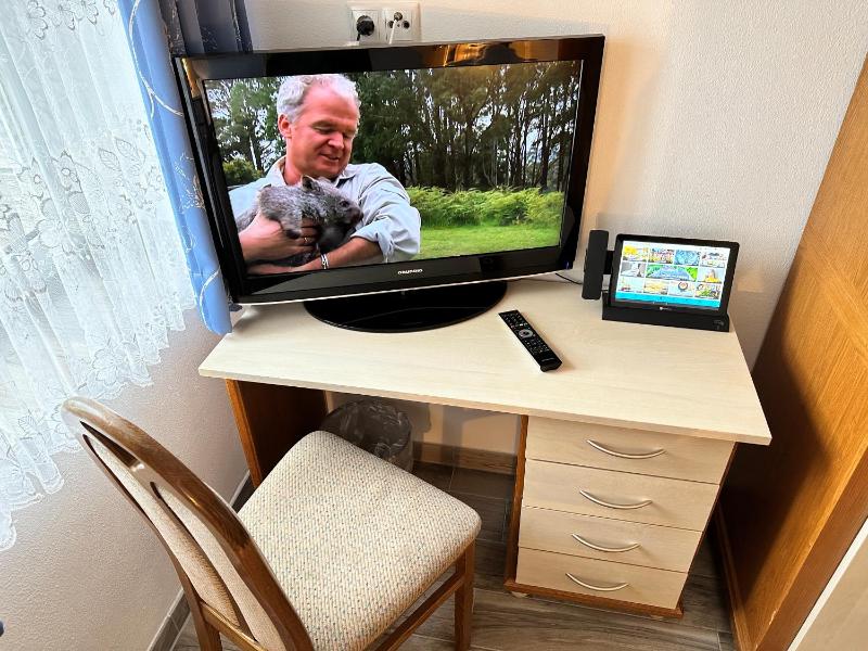 Standard Double Room image 3