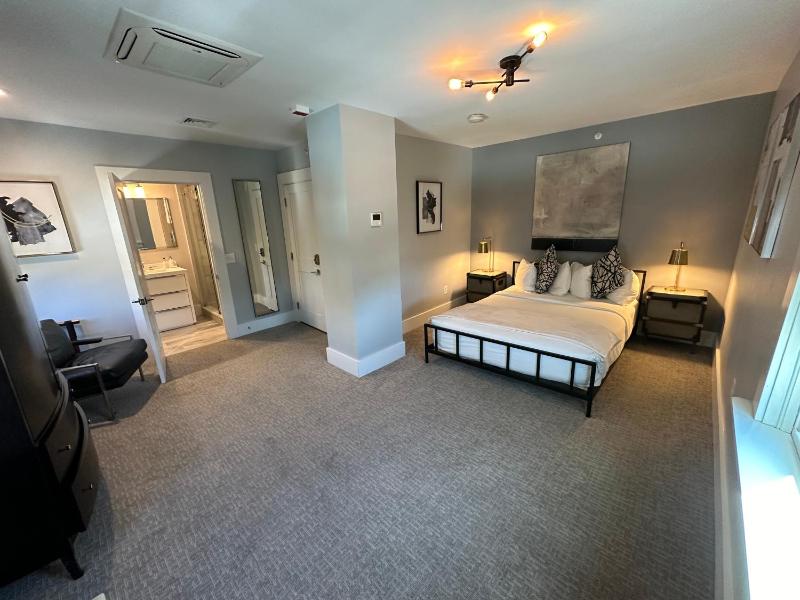 Deluxe Double Room image 1