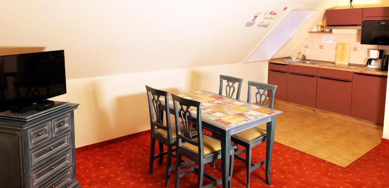 Apartment (2 Adults + 2 Children) image 1