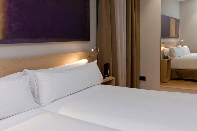 Hotel Àmbit Barcelona - image 3