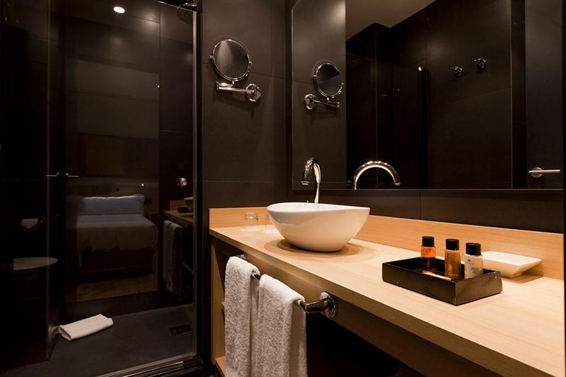 Comfort Double or Twin Room image 4