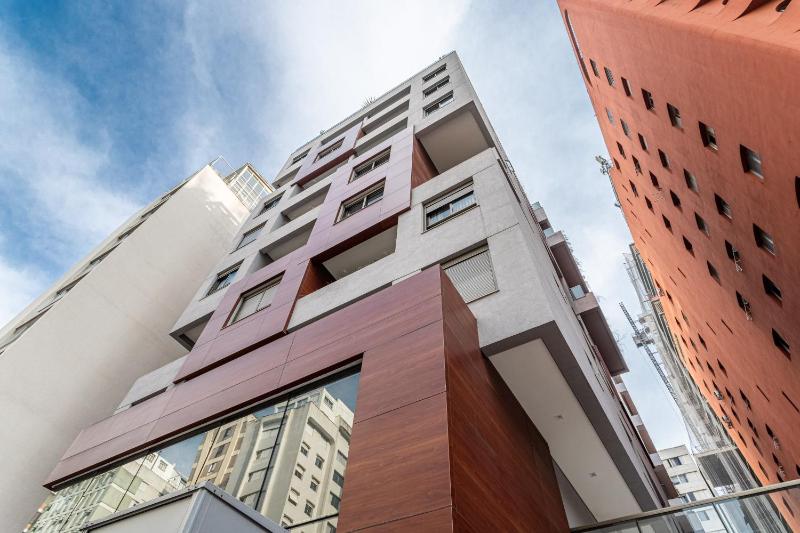 Prédio novo ao lado do hospital das clínicas e metrô | Terraço Oscar Freire Images