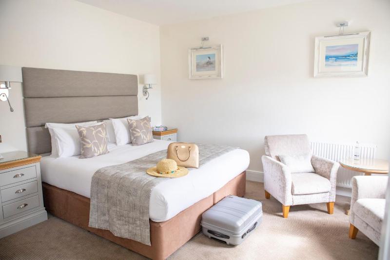 Superior Double or Twin Room image 1