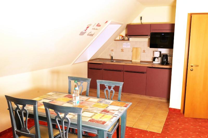 Apartment (2 Adults + 2 Children) image 2