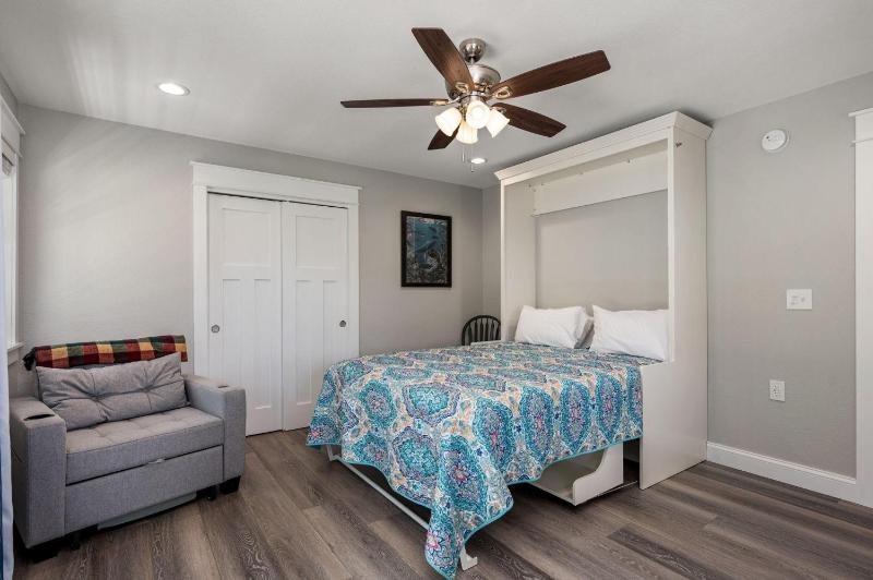 WE17 Benders Beach Bungalow - image 12