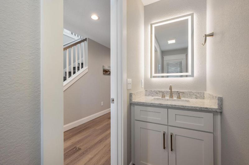 WE17 Benders Beach Bungalow - image 15