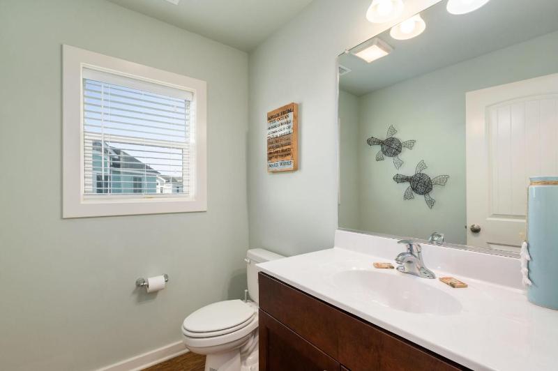 CB26 TJ's Beach Bungalow - image 2