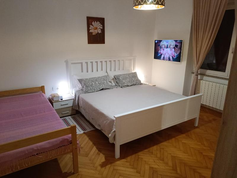 Apartment with Balcony image 3
