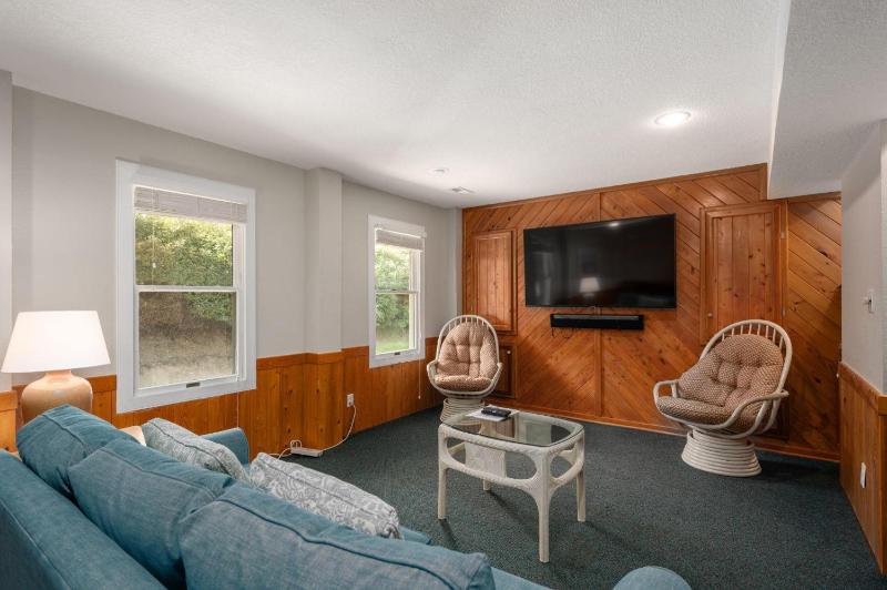 OH103 Beach Haven - image 18