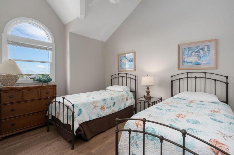 OH103 Beach Haven - image 2