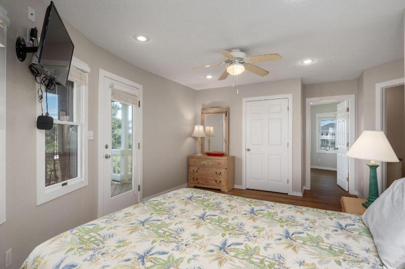 OH103 Beach Haven - image 37
