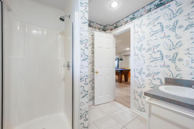 OH103 Beach Haven - image 23