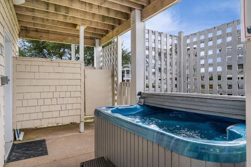NH298 Hendrix Hideaway - image 17