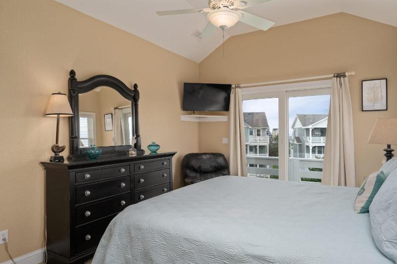 NH298 Hendrix Hideaway - image 33