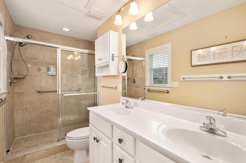 NH298 Hendrix Hideaway - image 32