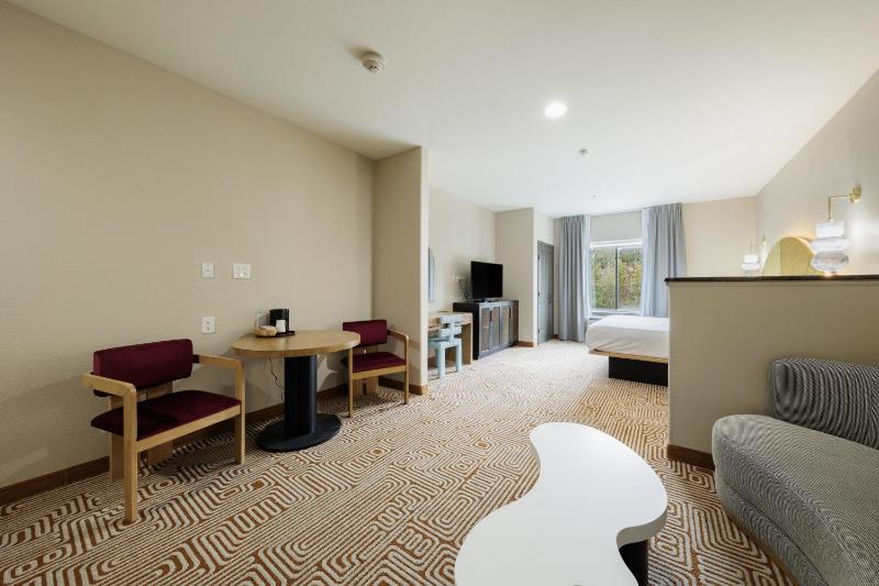 King Suite image 4