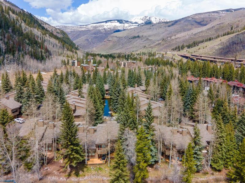 Courtside Mountain Retreat - image 27