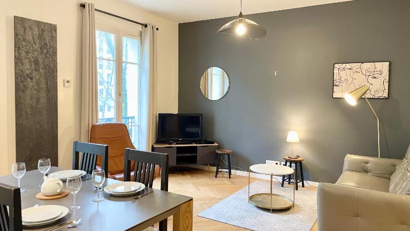 107 - Tour Eiffel Appartement luxe 15ème Images