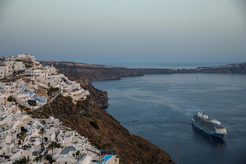 Two-Bedroom apartment with Private heated plunge Pool and Sea view image 2