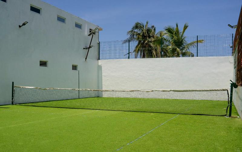 New Acapulco Retreat Garden Pool & Gym - image 4