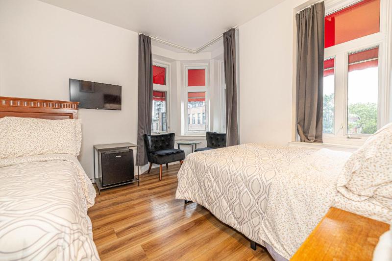 hotel le coach - image 11