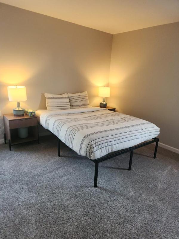 3 Cozy Bedrooms Near Lucas Oil Stadium - image 22
