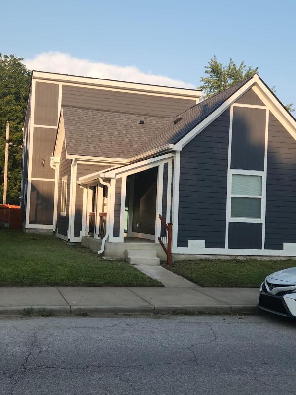 3 Cozy Bedrooms Near Lucas Oil Stadium - image 28