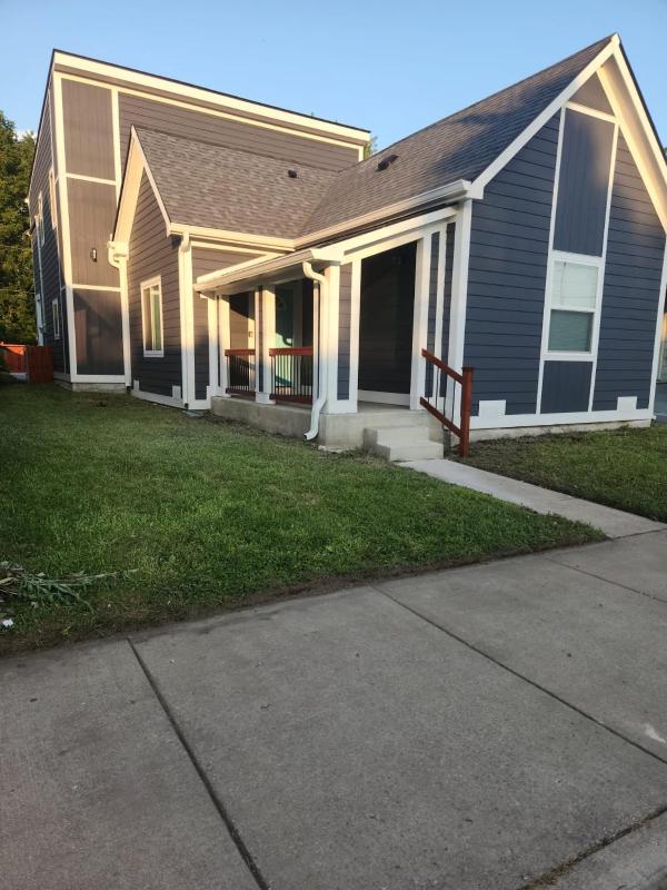 3 Cozy Bedrooms Near Lucas Oil Stadium - image 48