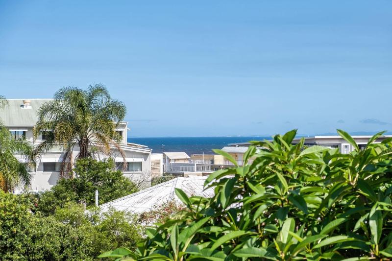 Kings Beach Coastal Getaway Bring the dog! - image 16