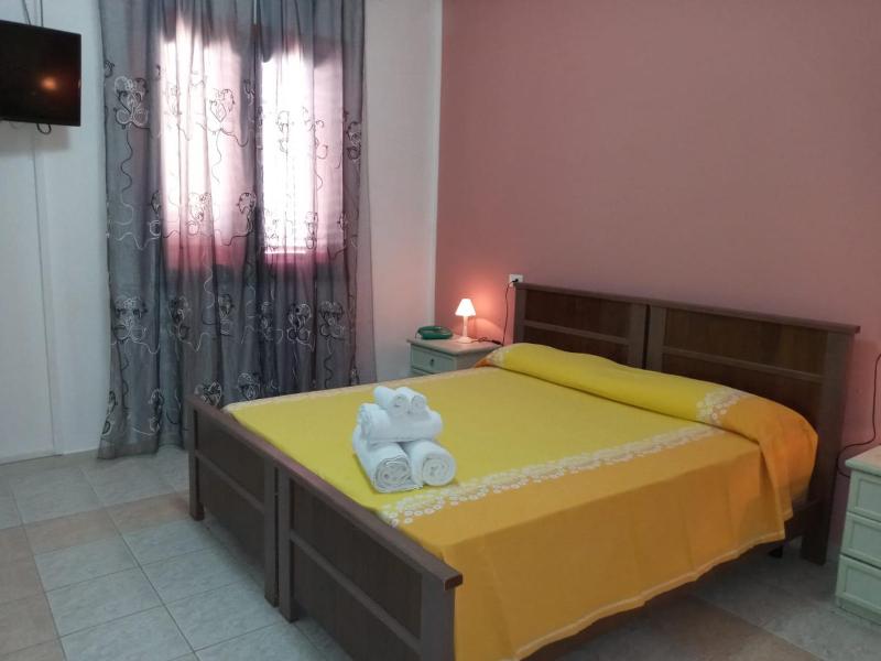 Double Room - outbuilding image 3