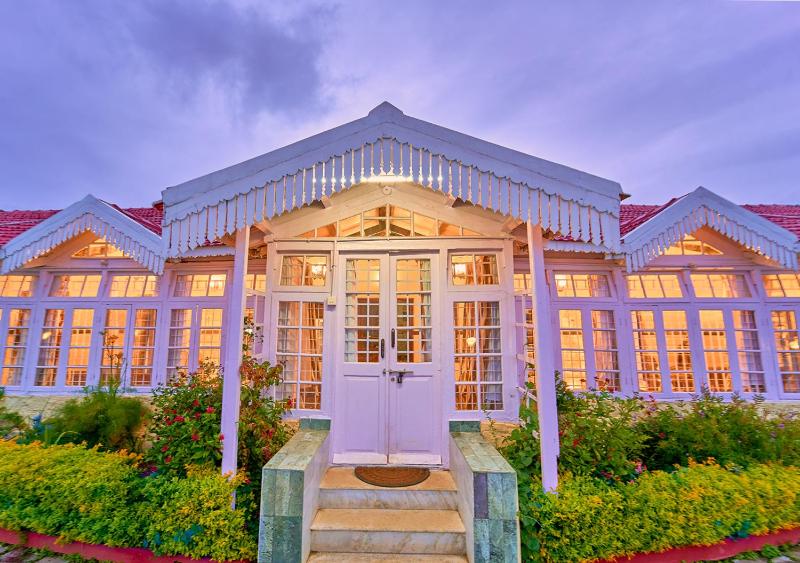 Taj Mahal Vintage Villa by VOYE HOMES - image 22