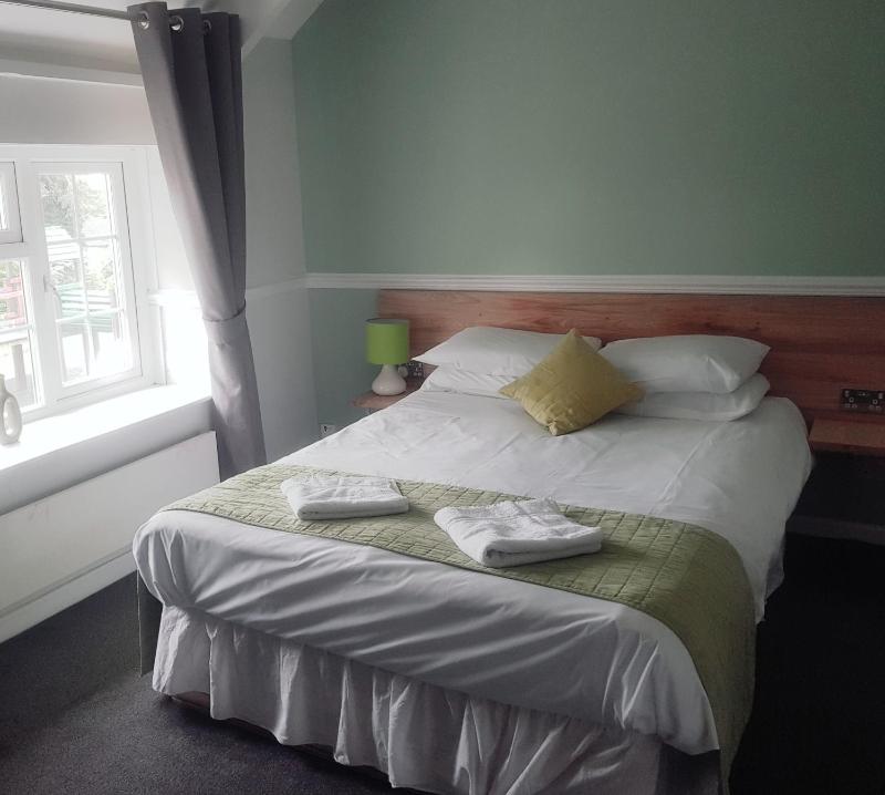 Double Room image 1