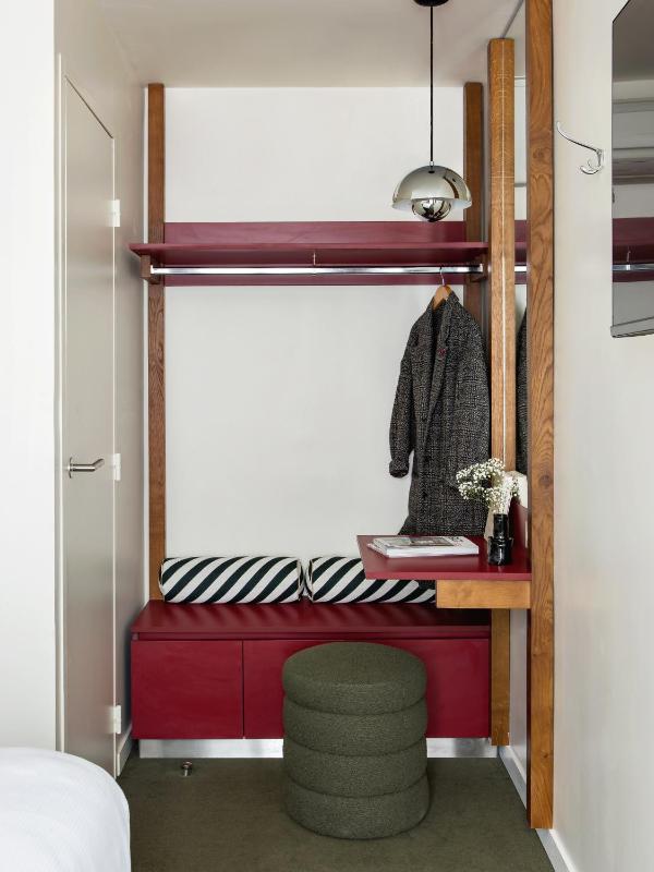 Dalila Small Room image 3